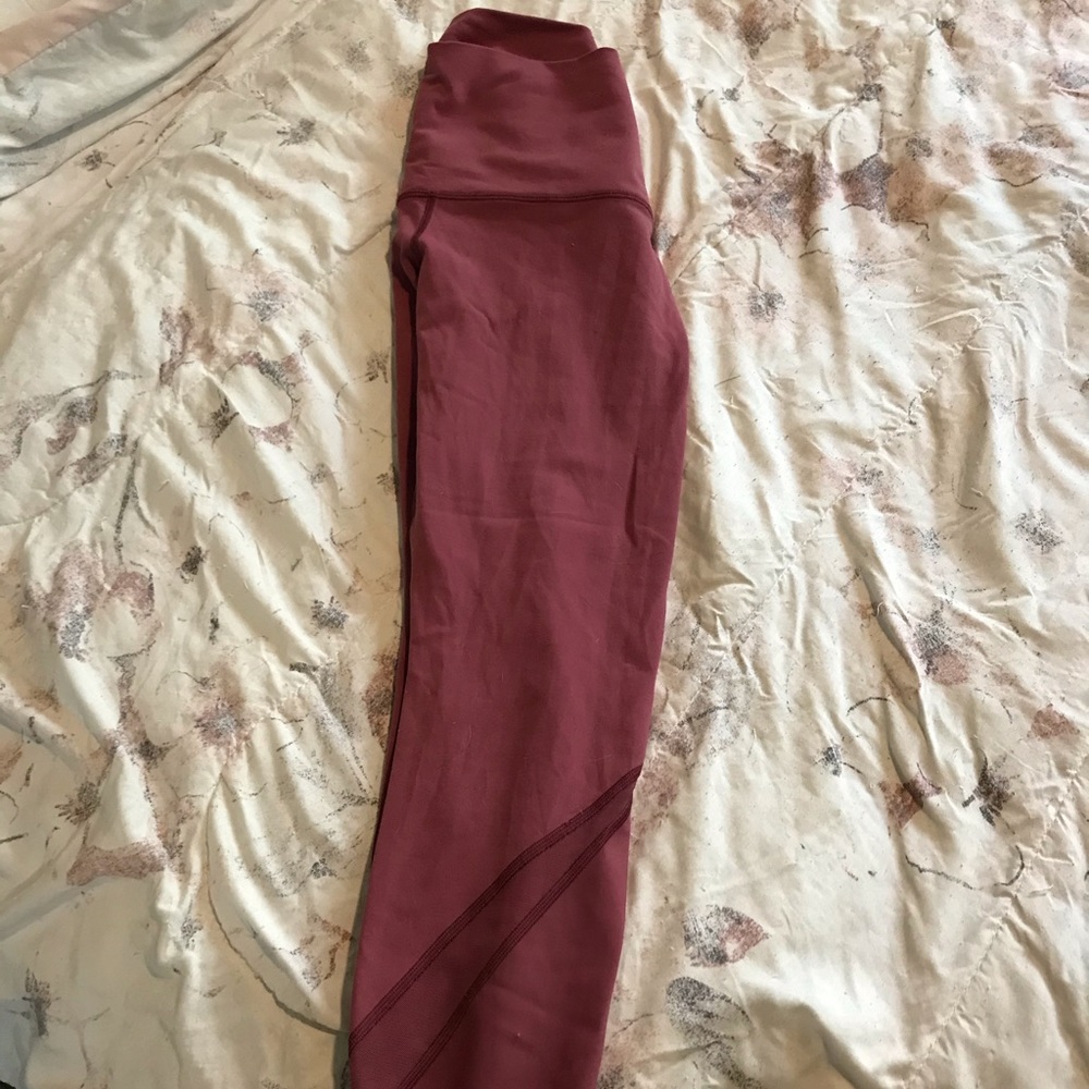 Blush Lululemon Wunder Under size 10